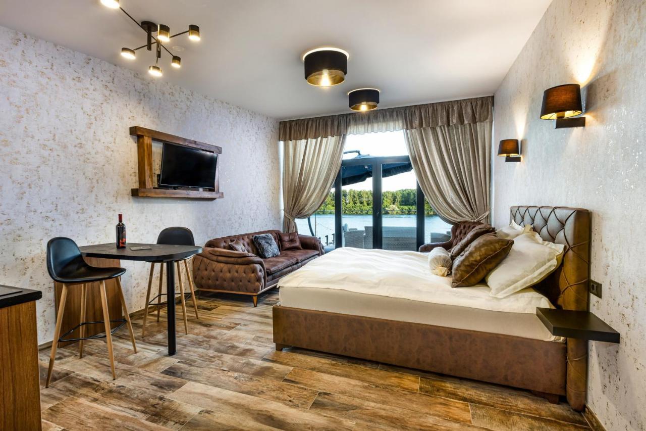 Apartmani Tiske Noci Becej Luaran gambar