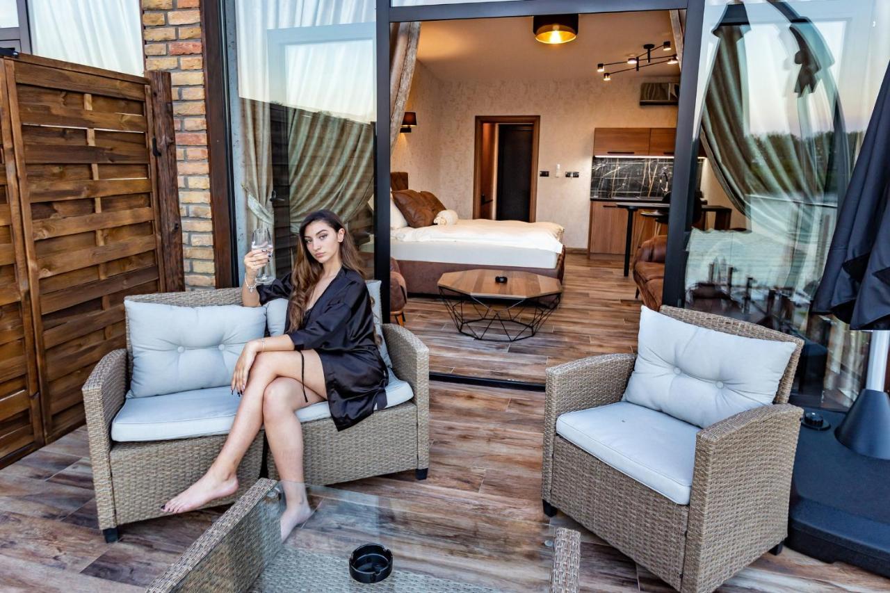 Apartmani Tiske Noci Becej Luaran gambar