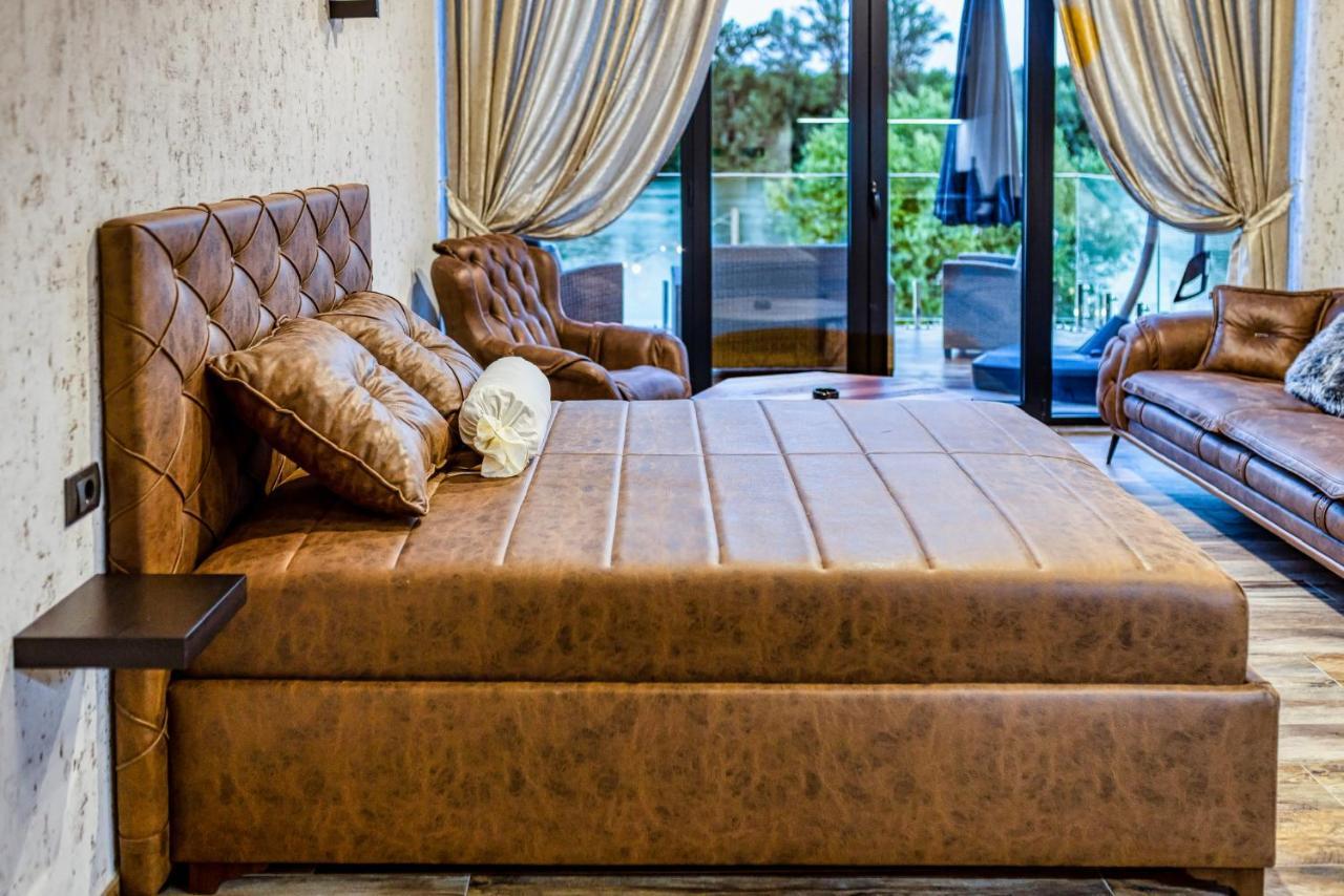 Apartmani Tiske Noci Becej Luaran gambar